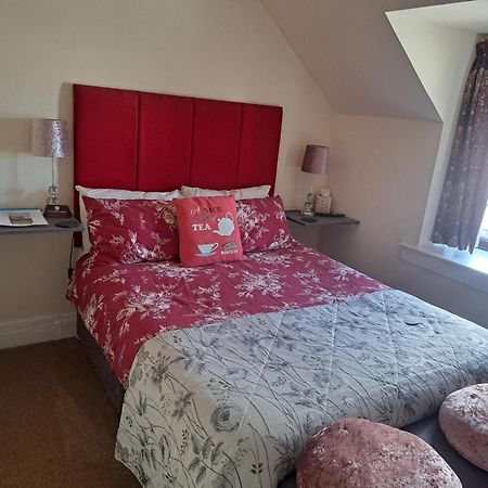 No 27 Bed & Breakfast Инвернес Екстериор снимка
