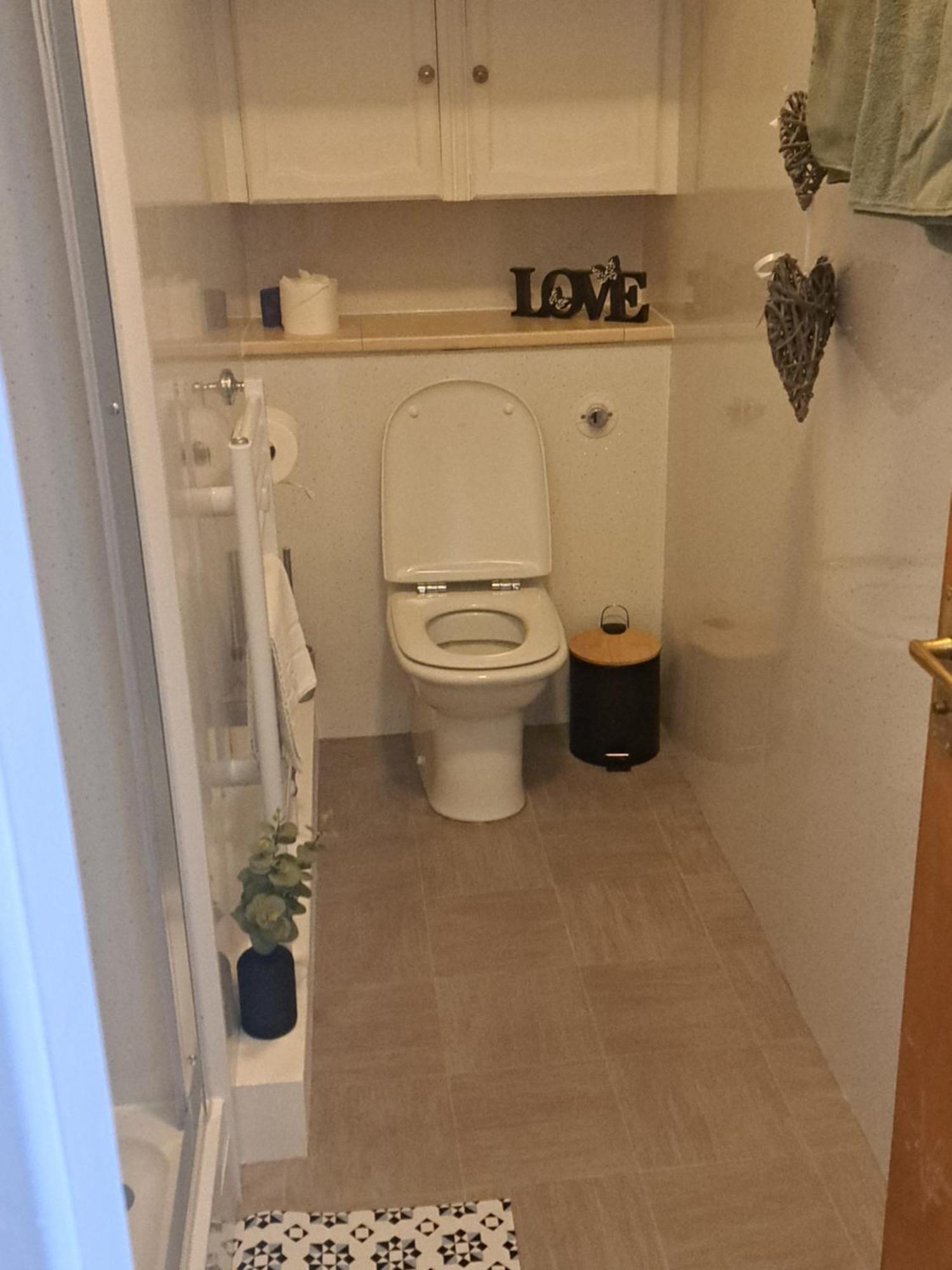 No 27 Bed & Breakfast Инвернес Екстериор снимка