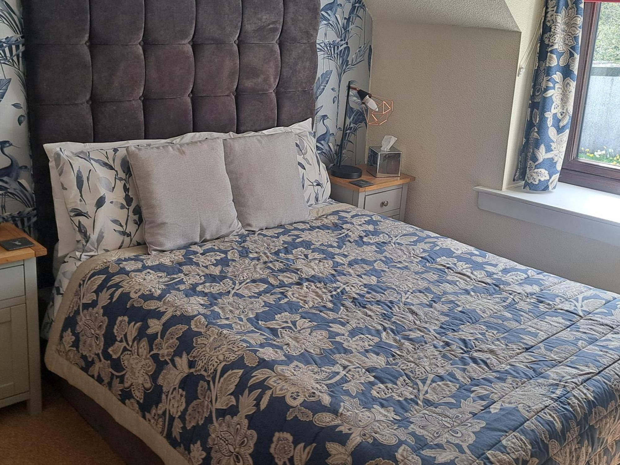 No 27 Bed & Breakfast Инвернес Екстериор снимка
